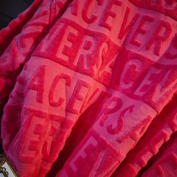 Versace Pink Long Bathrobe - Picture 10 of 11